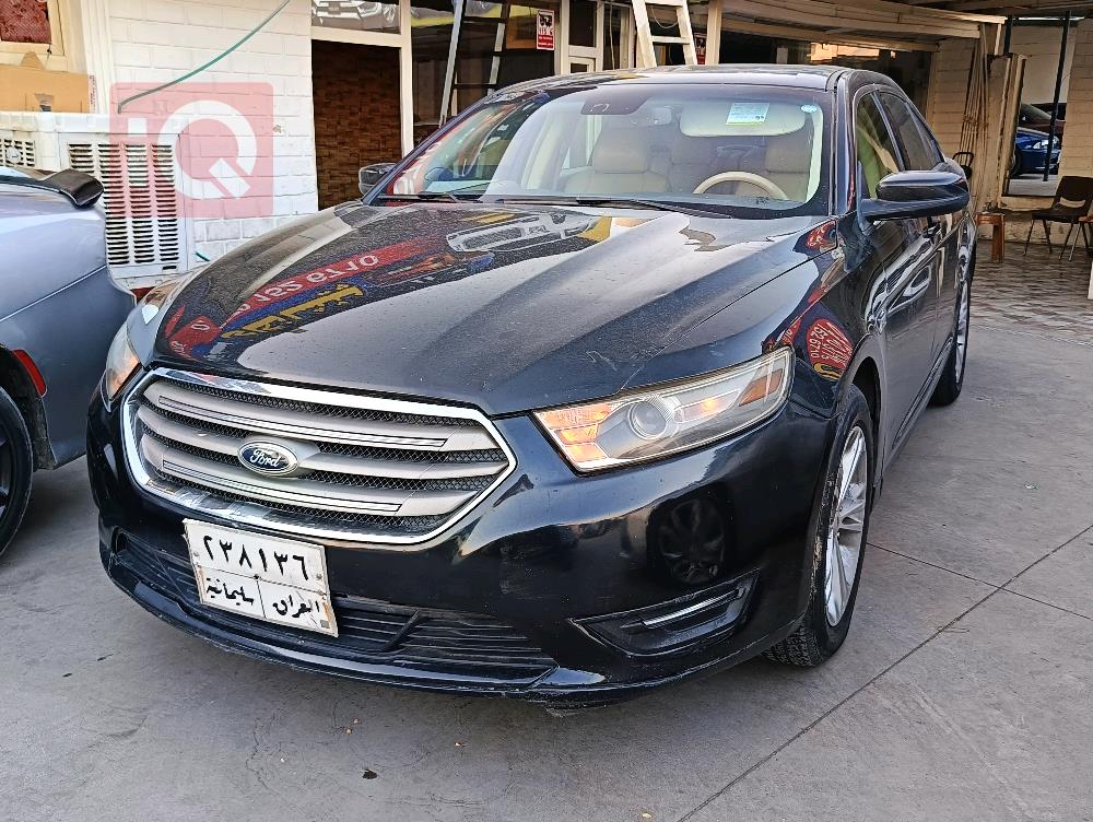 Ford Taurus